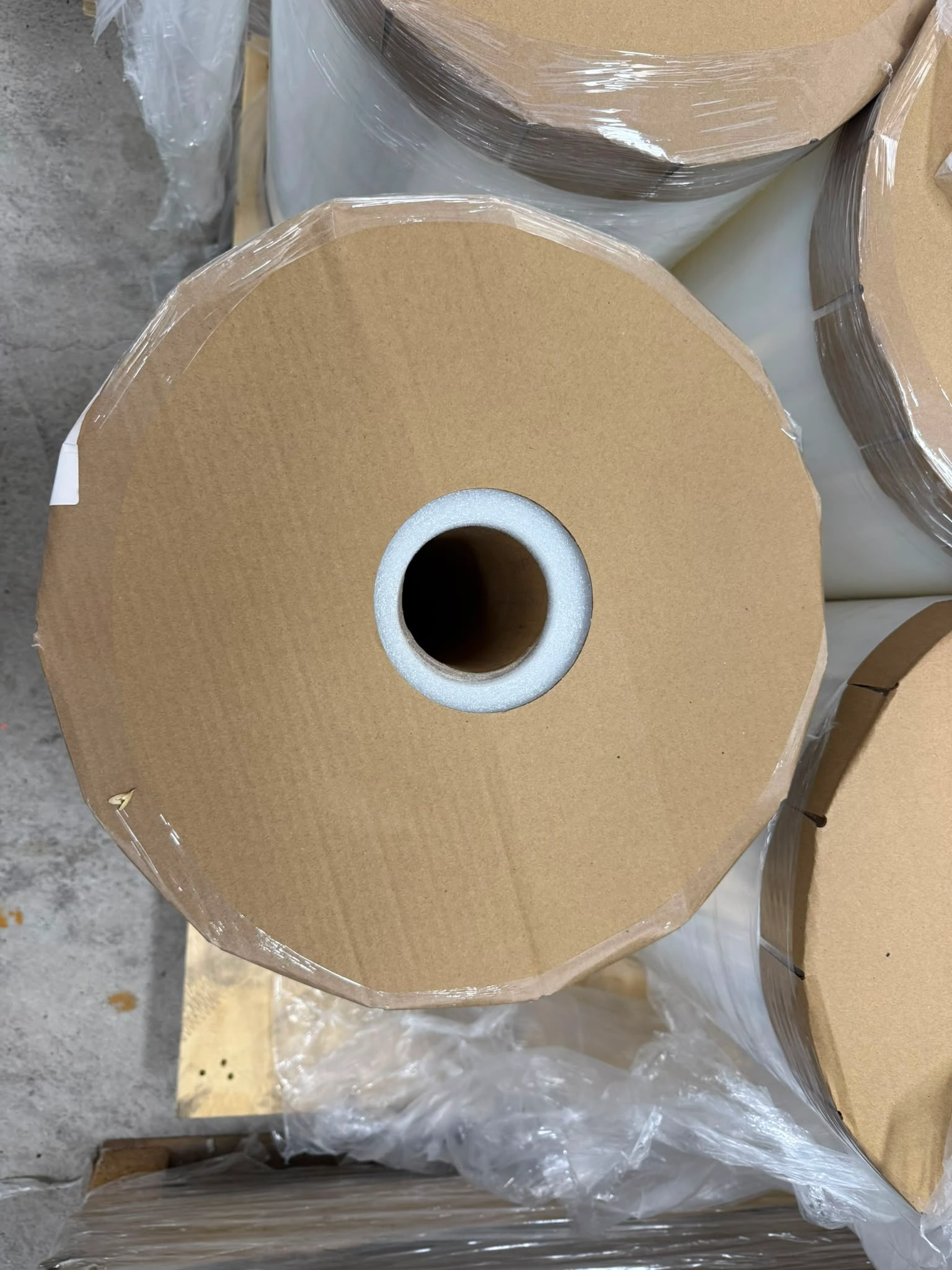 Folia stretch Jumbo 20 µm / 250% — Nawój Jumbo